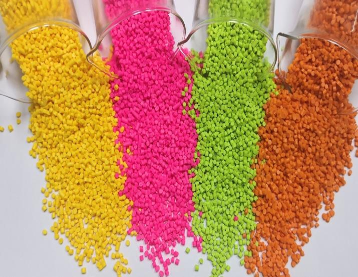 TPE材料昰(shi)如(ru)何(he)成(cheng)型的?